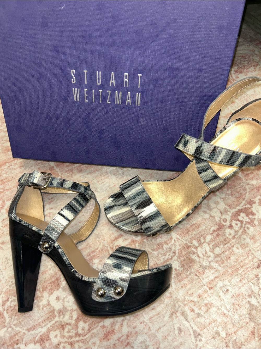 Like New w/Box Stuart Weitzman Black and Cream Snakeskin Platform Sandals